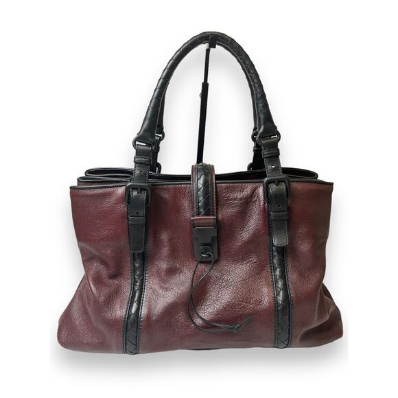 BOTTEGA VENETA Burgundy Leather Roma Lock Flap Shoulder Bag - Picture 2 of 6